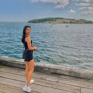 Meet your Posher, Xharen